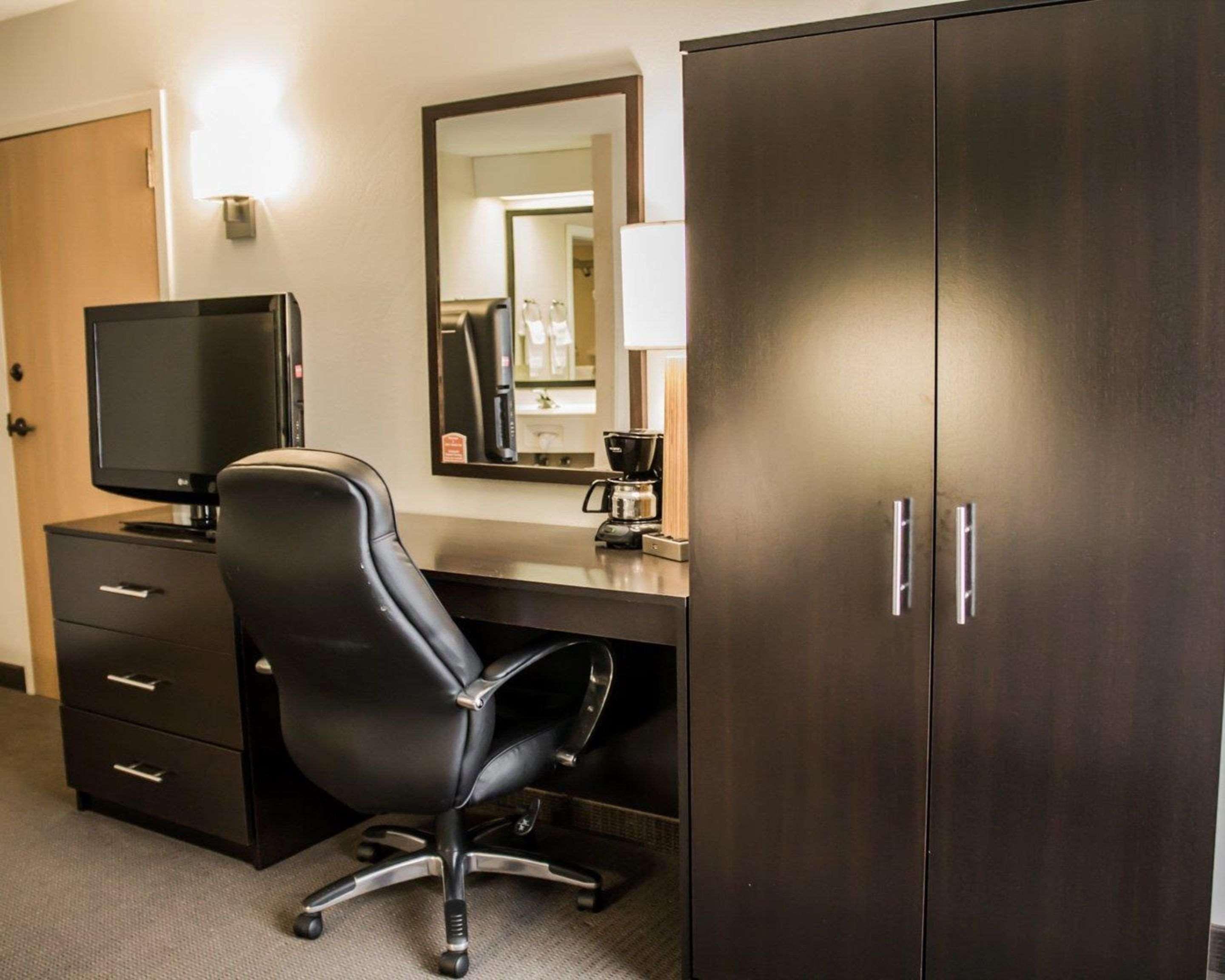Sleep Inn Geistown Экстерьер фото